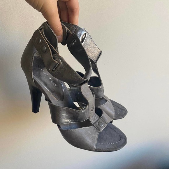 Grey strappy heels brand nine west 7m - Picture 1 of 4